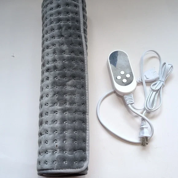 Riomo XXXL Heating Pad with Remote King Size 17" X 33" - Picture 5 of 7